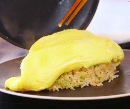 teknik-melipat-omelette-agar-tampilan-lebih-rapi