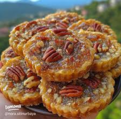 Tips Membuat Pecan Pie Agar Kacangnya Tidak Terbakar